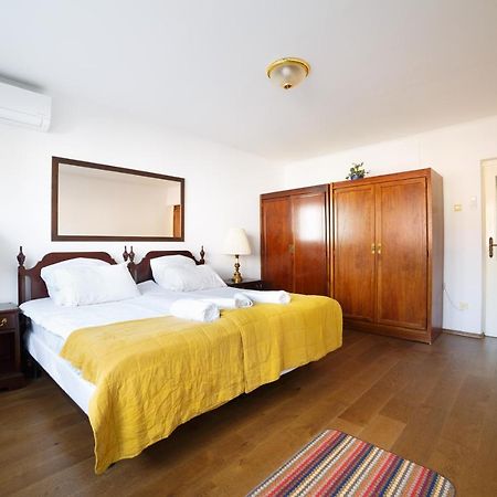 Ferienwohnung Old Town Scharajevo - Free Parking SJJ Exterior foto